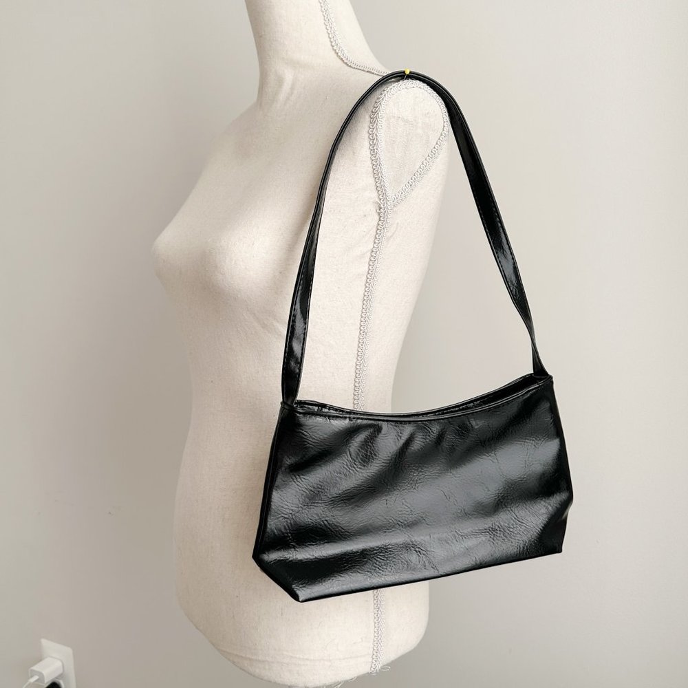 Brand New Black Classic Baguette Shoulder Bag - Picture 1 of 5
